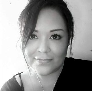 Meet your Posher, Elizabeth